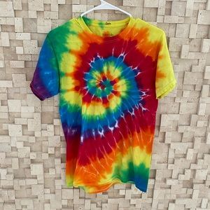 Tie die tee
